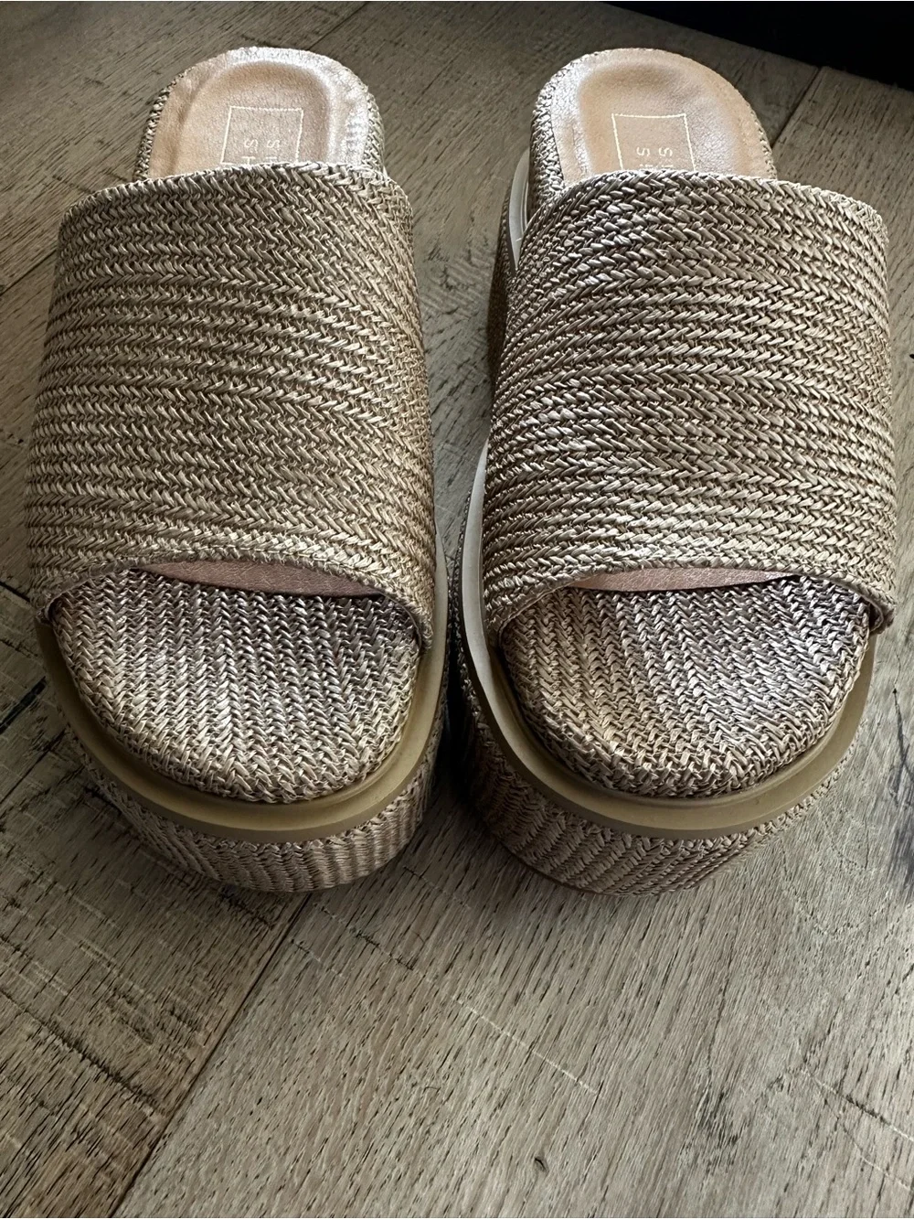 ShuShop woven raffia